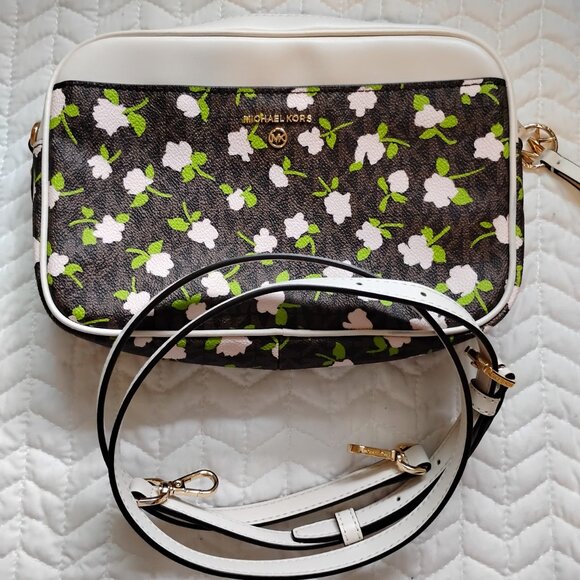 MICHAEL Michael Kors Women's Brown White Jet Set Charm Camera Crossbody Bag - Picture 2 of 5